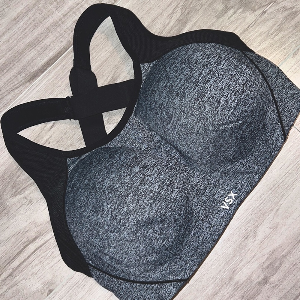 Victoria’s Secret VSX Sports bra Black Grey 32DD